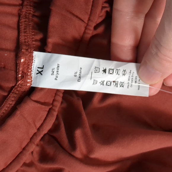 Halara shorts size XL - Picture 2 of 5